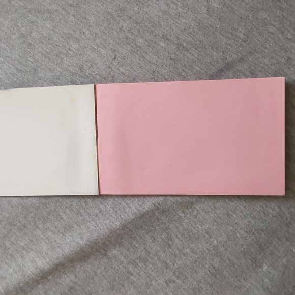 Vintage Lisa Frank Casey Notepad NEVER USED - Picture 2 of 3